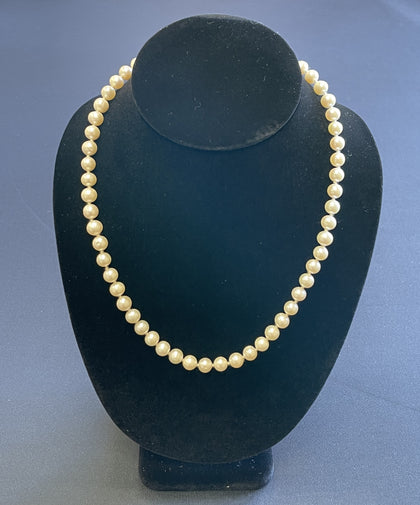 Pearl Necklace - Single Strand