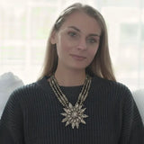 ❄️ Silver Snowflake Pendant Necklace – Glamorous Winter Statement