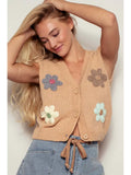 🌸 Sweet Briar Daisy Cropped Knit Button Vest