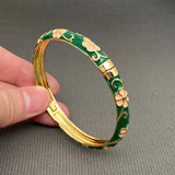 A Little Sweet Briar Green, A Lot of Golden Elegance💚✨