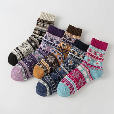 🧦 Winter Pattern Knit Socks – Cozy Collection
