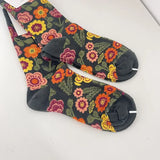 🎨 Retro Floral Art Socks