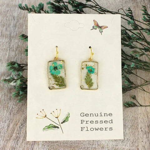 🌸 Sweet Briar Cottage Turquoise Pressed Flower Earrings