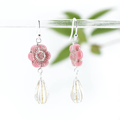 🌸✨ Flower Teardrop Earrings – Sweet Briar-Inspired Elegance ✨🌸