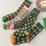 Daisy Garden Crew Socks — Green 🌼