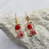 🌼 Gold-Plated Dried Flower Earrings Red