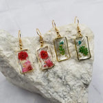 🌼 Gold-Plated Dried Flower Earrings Red