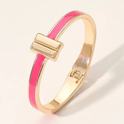 💫 Fuchsia Enamel Hinged Bangle – Sleek, Smart, and Boldly Sweet Briar