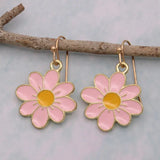 🌸 Pastel Pink Daisy Gold Enamel Earrings