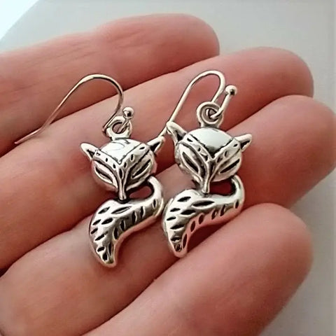 🦊 Silver Fox Earrings – Woodland Elegance