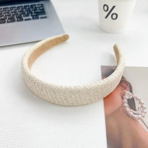 ✨ Simple & Elegant Retro Braided Headband – Beige