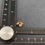 Tiny Bees, Big Style, and a Pearl Perfection 🐝
