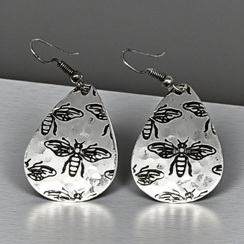 ✨ Bees Silver Engraved Earrings